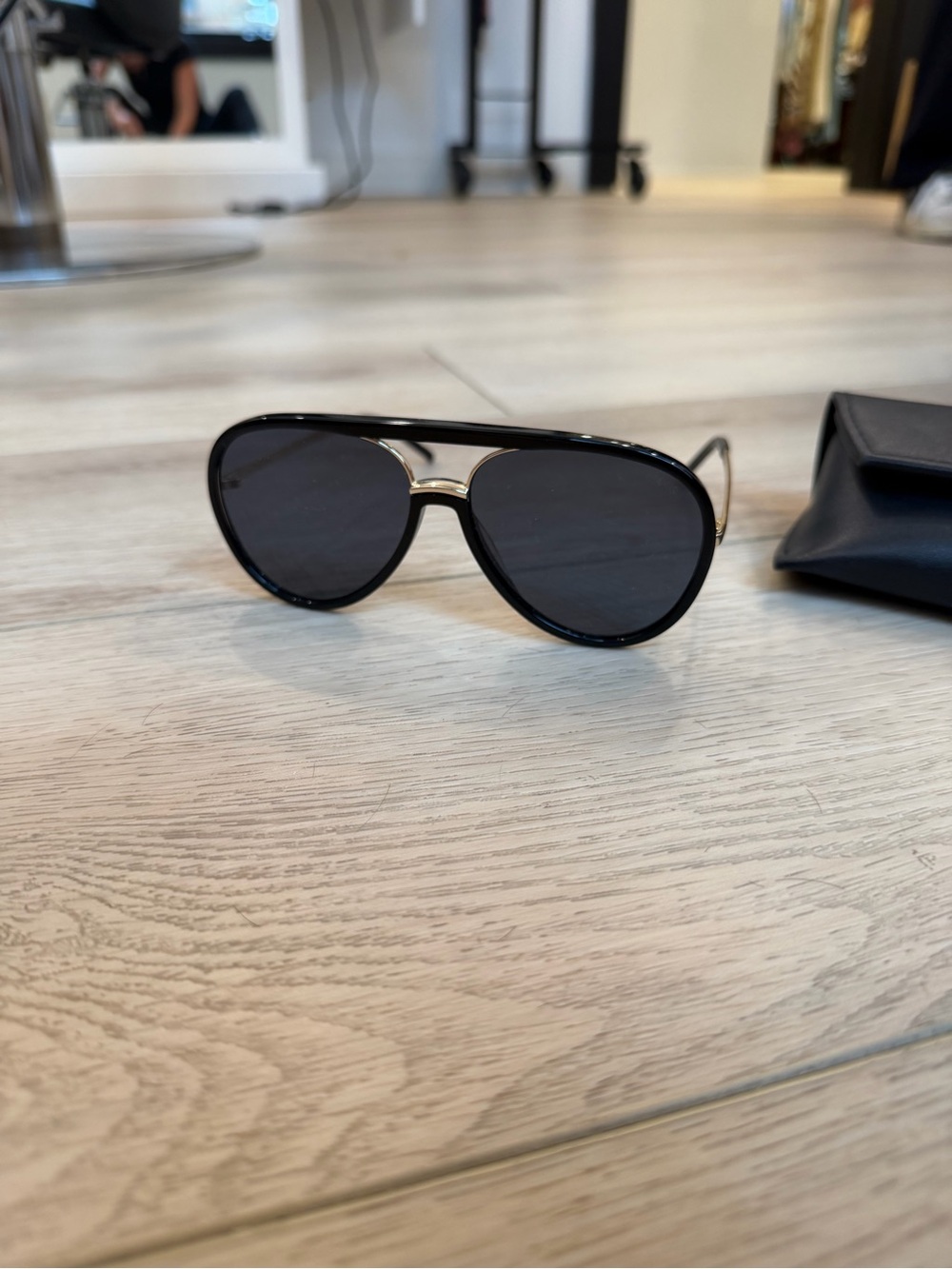 Freyrs Shay Black Aviator Sunglasses with Gold Accents - Unbranded